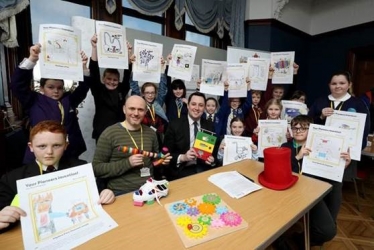 Tees Valley Mayor Ben Houchen with the Little Inventors showing off their plans and Little Inventors founder Dominic Wilcox